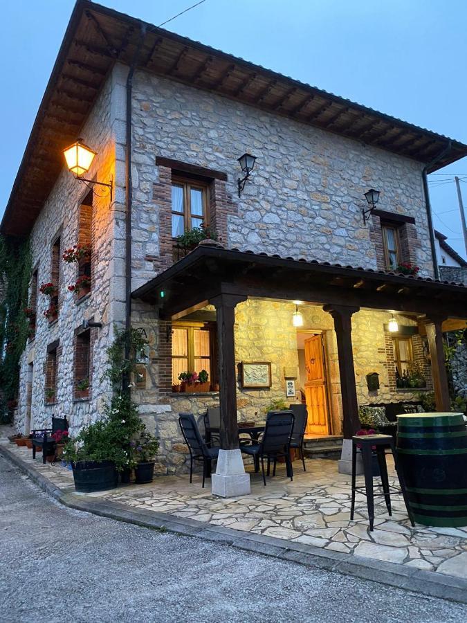 Pensjonat La Casona Del Jou Ortiguero Zewnętrze zdjęcie