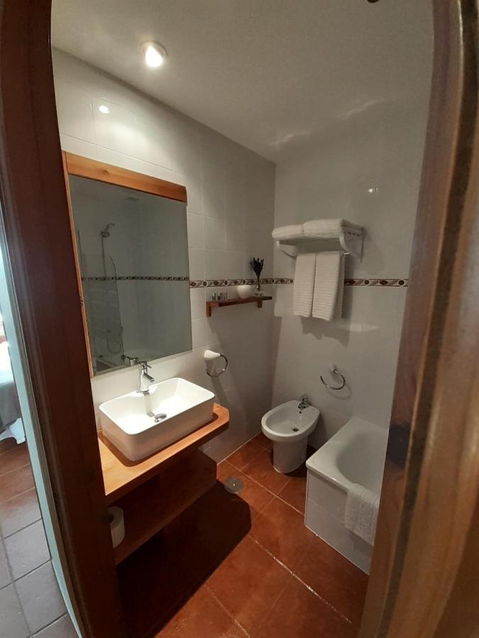 Pensjonat La Casona Del Jou Ortiguero Zewnętrze zdjęcie