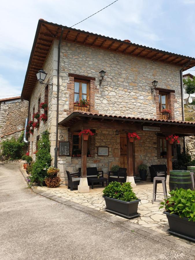 Pensjonat La Casona Del Jou Ortiguero Zewnętrze zdjęcie